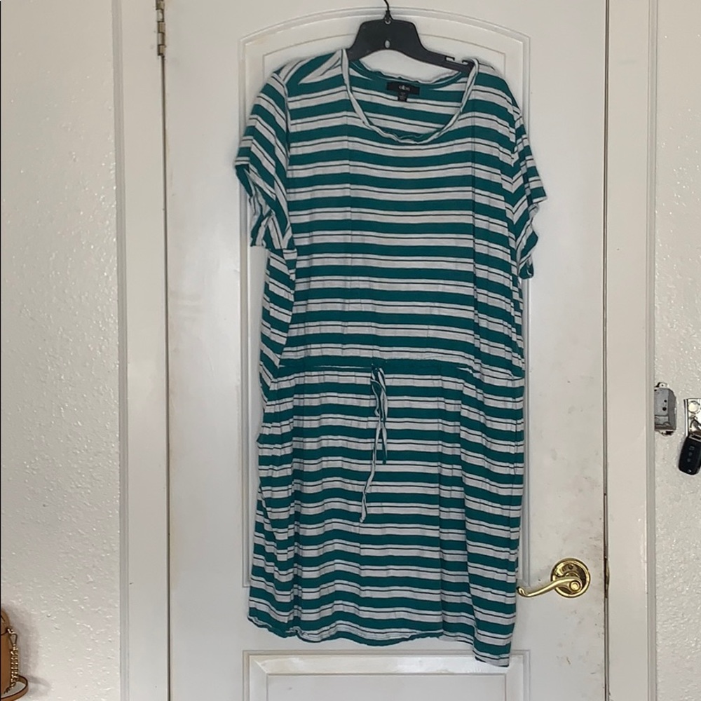 T-shirt dress with pockets